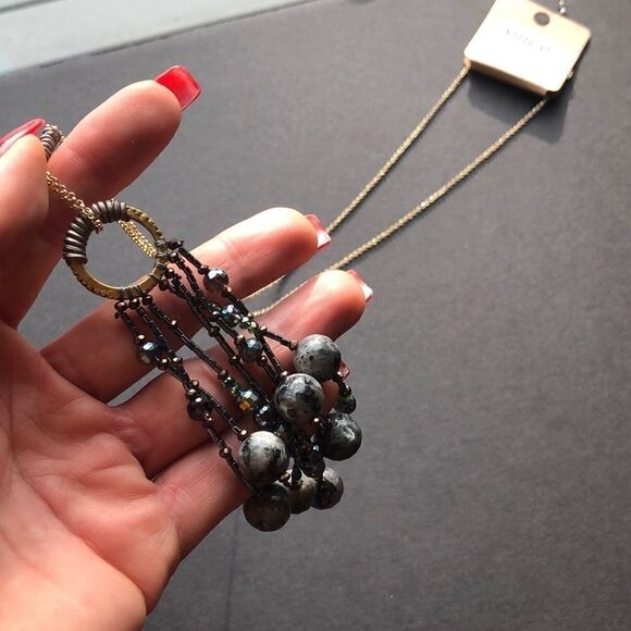 Jewelry - NWT Long beaded fashion necklace